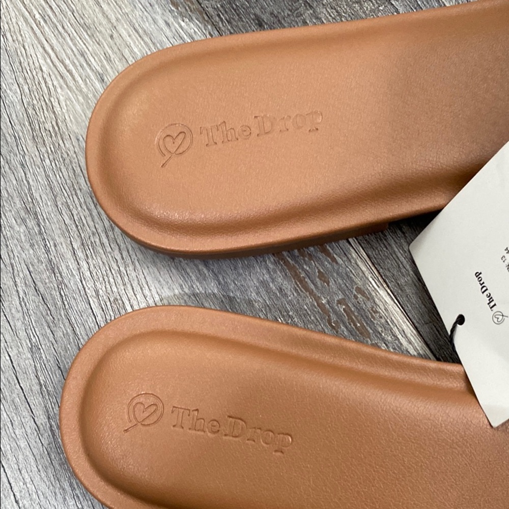Elegant Tan and Cream Braided Sandals - Picture 5 of 10